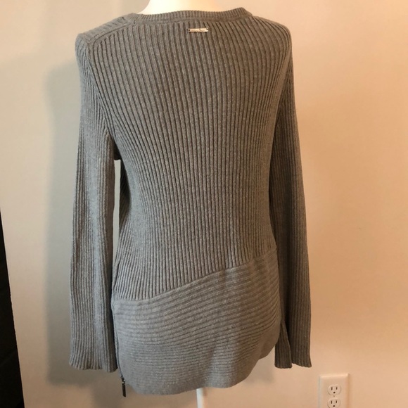 Michael Kors sweater - Picture 2 of 2